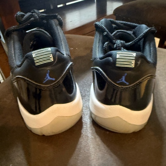 Jordan Kids Black and Blue Sneakers